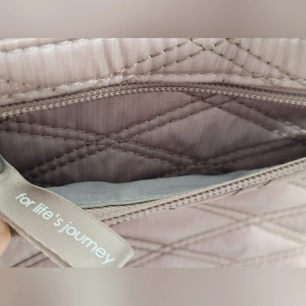 Baggallini Rose Pink Metallic Quilted Crossbody "For Life's Journey" - Picture 10 of 15